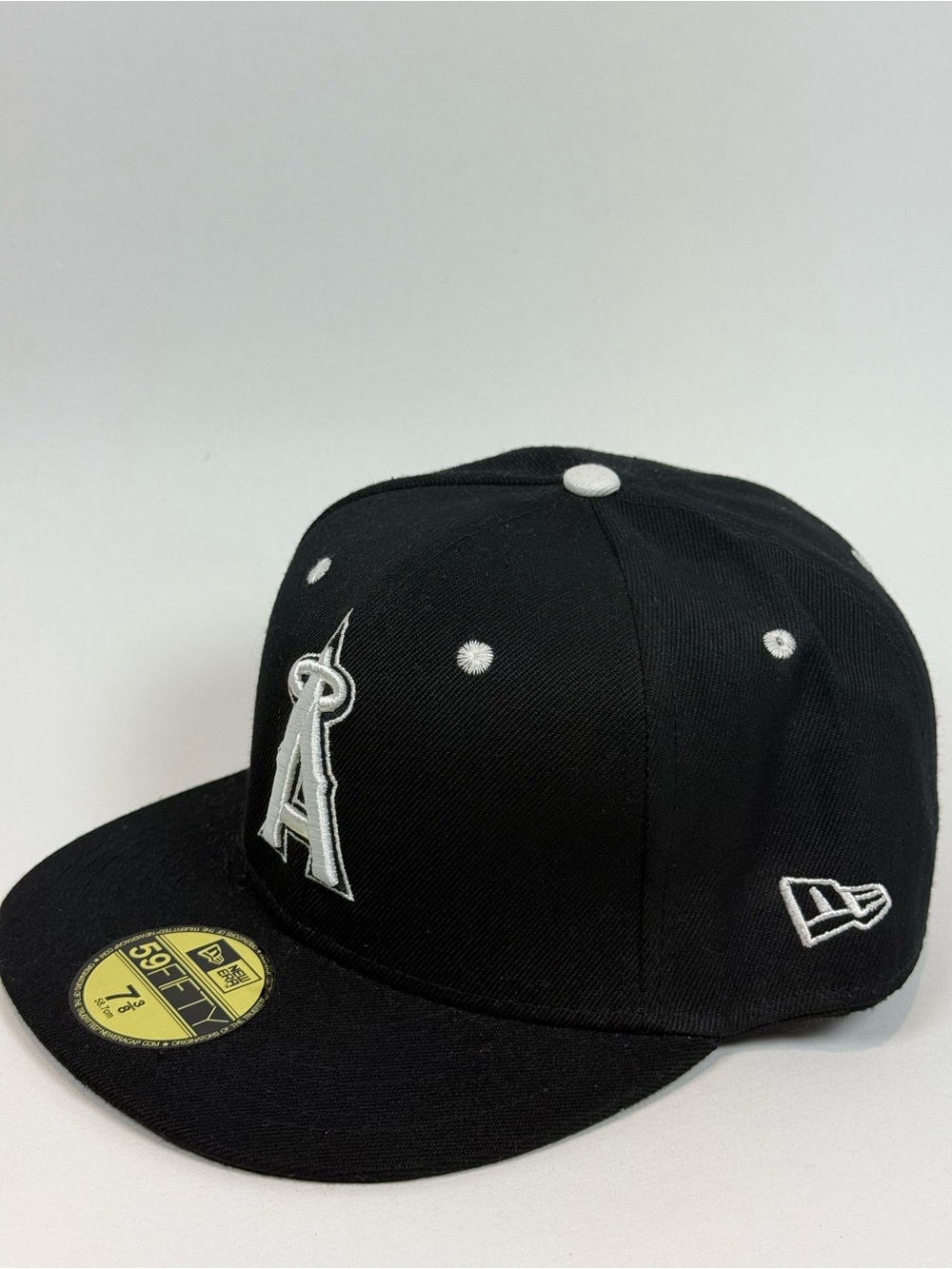 ⚾️Brand new New Era 59FIFTYyy Los Angeles Angels Mlb Fitted Hat Size 7 3/8